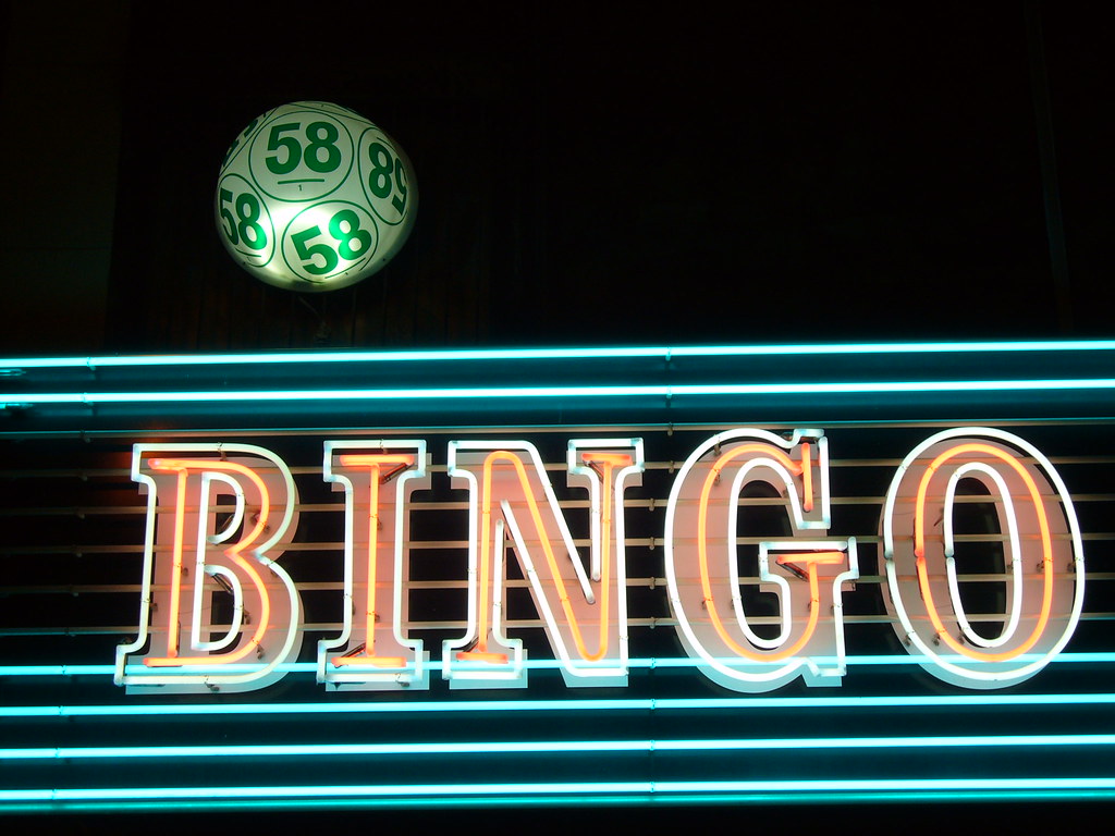 Big bingo sign